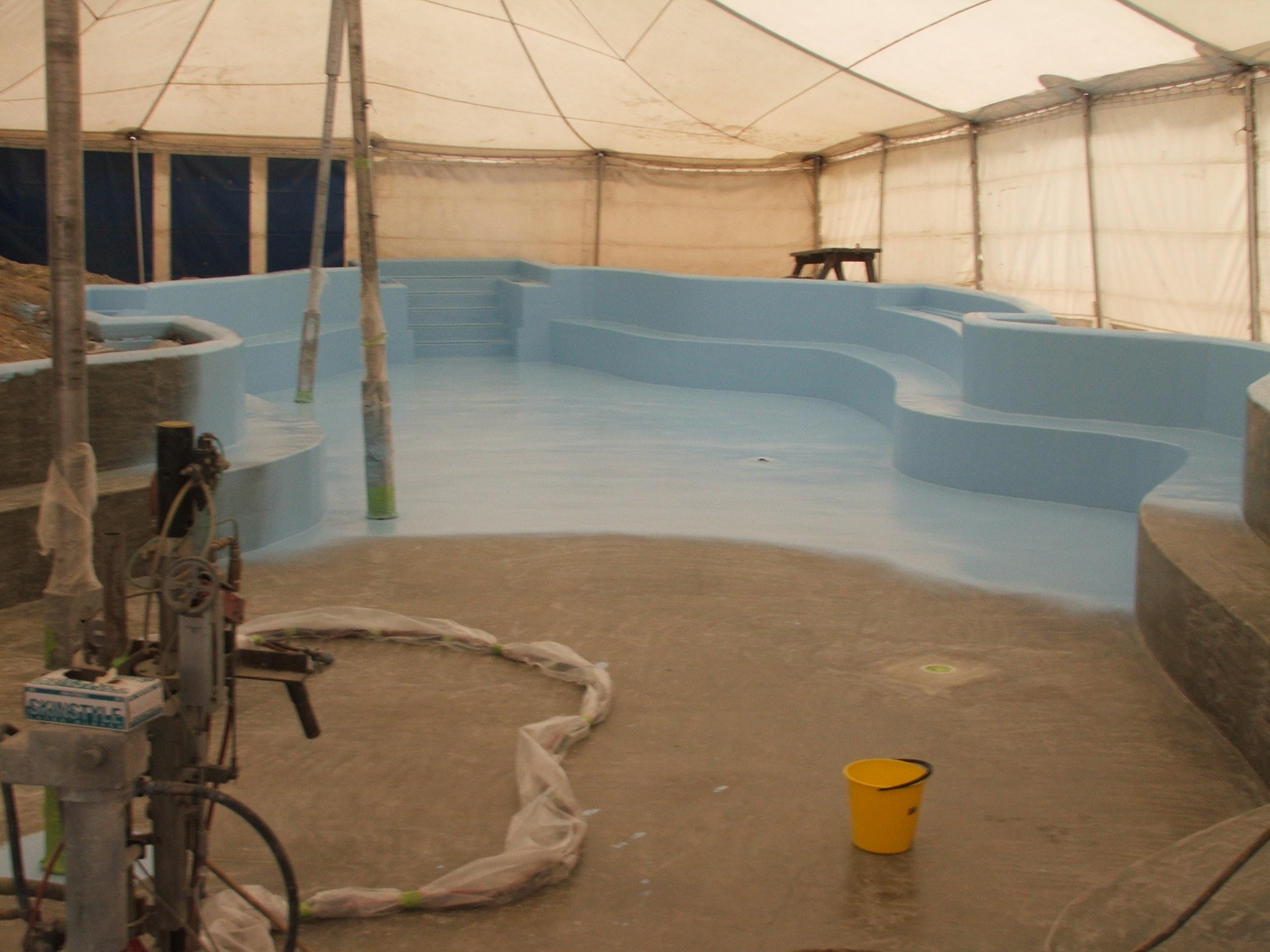 concrete pool lining