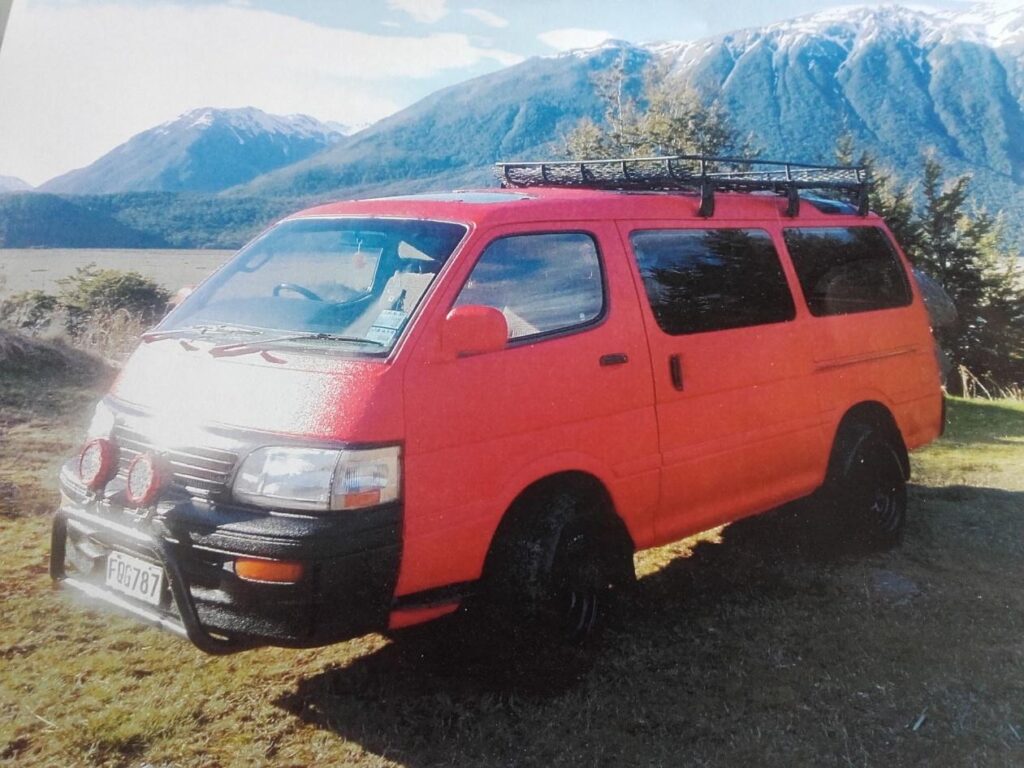 Completed Van with RED Speedliner applied and ready to go