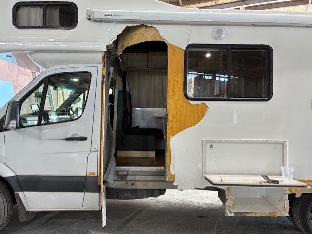 Damaged 6 Berth Motorhome